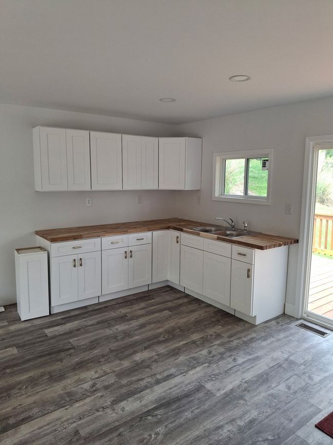 232 Overlook Dr, House other with 2 bedrooms, 2 bathrooms and null parking in Chilhowie VA | Image 22
