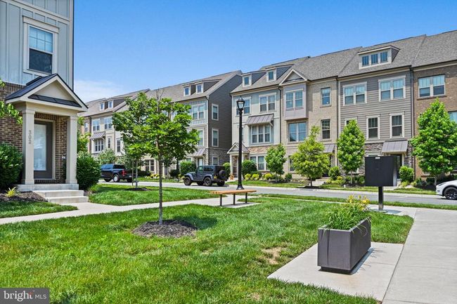 1036 Cantina Ter Se, Townhouse with 4 bedrooms, 4 bathrooms and null parking in LEESBURG VA | Image 42