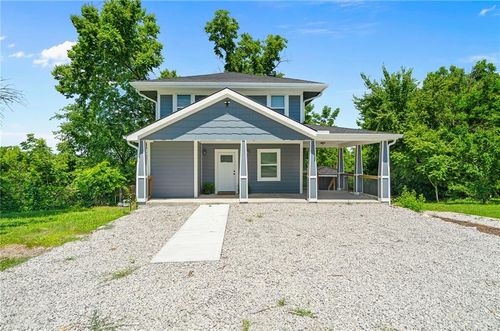 7330 Ozark Rd, Kansas City, MO, 64129-2054 | Card Image