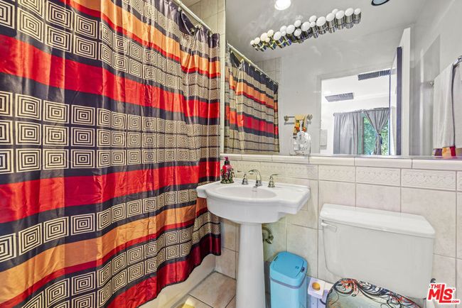21683 Wo He Lo Trl, House other with 3 bedrooms, 4 bathrooms and null parking in Chatsworth CA | Image 6