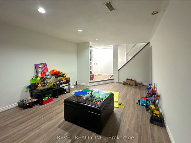 137 Girdwood Cres, House other with 5 bedrooms, 3 bathrooms and 2 parking in Porcupine ON | Image 20