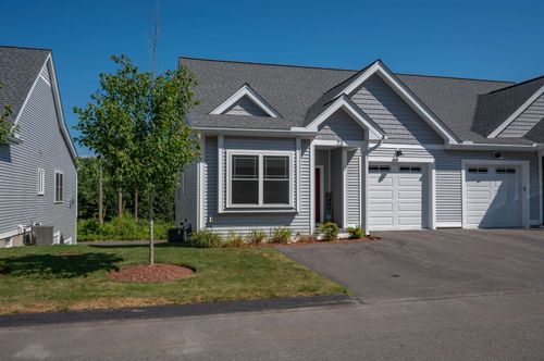 23 Abenaki Circle, Merrimack, NH, 03054 | Card Image