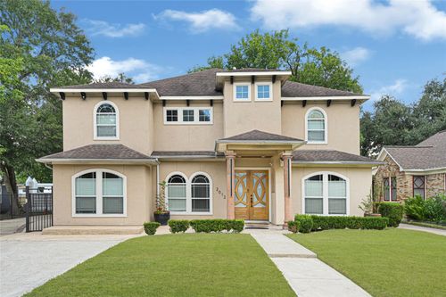 2012 Forest Hill Blvd, Houston, TX, 77023-2518 | Card Image