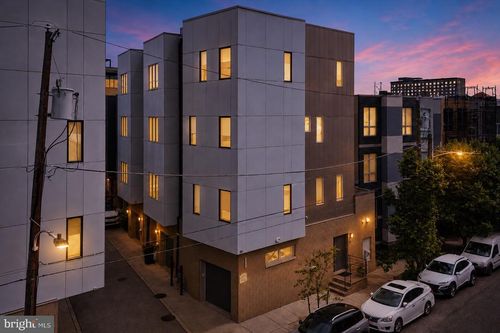 10-826 N 3rd St, PHILADELPHIA, PA, 19123-2274 | Card Image