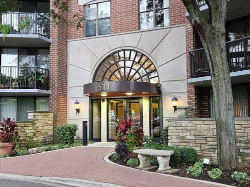 unit-414-511 Aurora Ave, Naperville, IL, 60540-6291 | Card Image