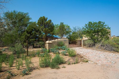 467 Camino Arco Iris, Corrales, NM, 87048 | Card Image