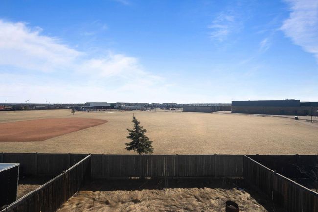193 Fox Crescent, Home with 5 bedrooms, 3 bathrooms and 4 parking in Fort Mcmurray AB | Image 2