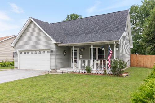 107 Canada St, Swanton, VT, 05488-1042 | Card Image