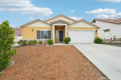128 Chumash Cv, Perris, CA, 92570-1805 | Card Image