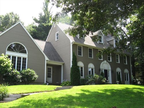 45 Lexington Cir, Holden, MA, 01520-1465 | Card Image