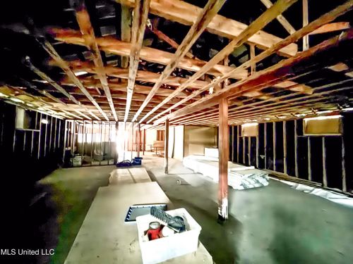 511 Division St, Biloxi, MS, 39530-2406 | Card Image