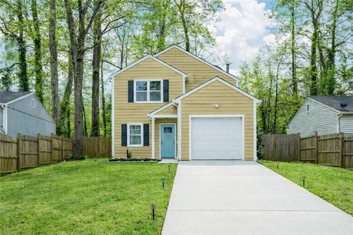 5059 Martins Crossing Rd, Stone Mountain, GA, 30088-1917 | Card Image