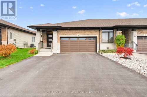 15 Cypress Drive, Belleville (Thurlow Ward), ON, K8N0J5 | Card Image