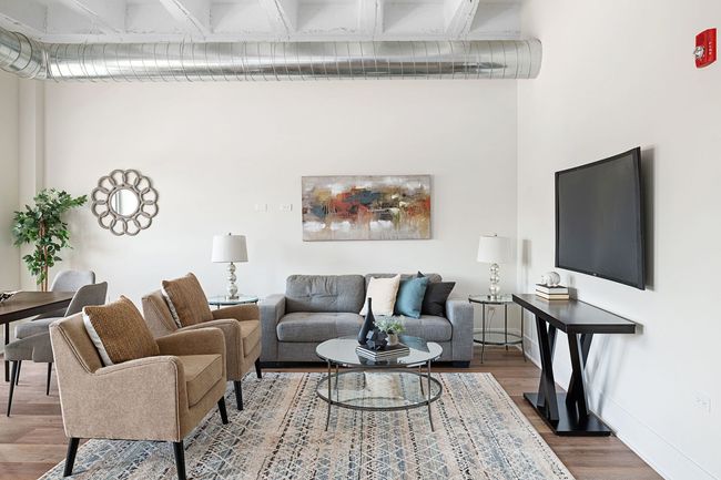 306 - 6700 W North Ave, Condo with 2 bedrooms, 2 bathrooms and 2 parking in CHICAGO IL | Image 7