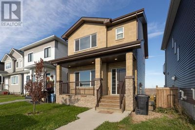 800 Athabasca Ave, House other with 4 bedrooms, 4 bathrooms and 4 parking in Fort Mcmurray AB | Image 1