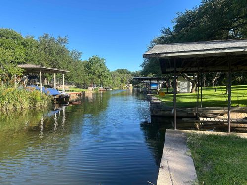 111 W Lakeshore Dr, Sunrise Beach, TX, 78643-9297 | Card Image