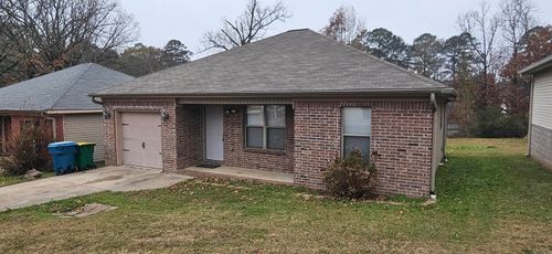 2114 Perry St, Little Rock, AR, 72205-7060 | Card Image