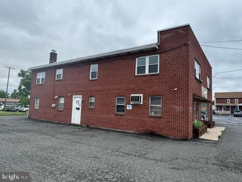859 Main Street, PENNSBURG, PA, 18073 | Card Image