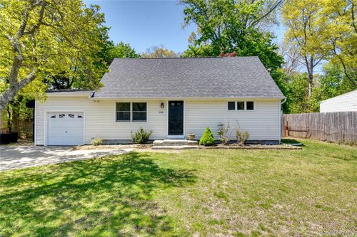 108 Marshall Dr, Selden, NY, 11784-2312 | Card Image