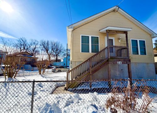 24 Woodland Ave, Keansburg, NJ, 07734-1639 | Card Image
