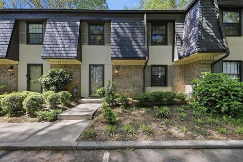 225 Triumph Dr Nw, Atlanta, GA, 30327-1085 | Card Image