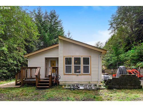 10765 Tillicum Loop, Neskowin, OR, 97149 | Card Image