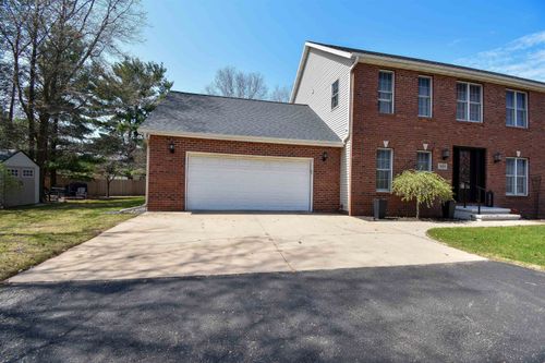 3001 Revere Rd, Plover, WI, 54467-3634 | Card Image
