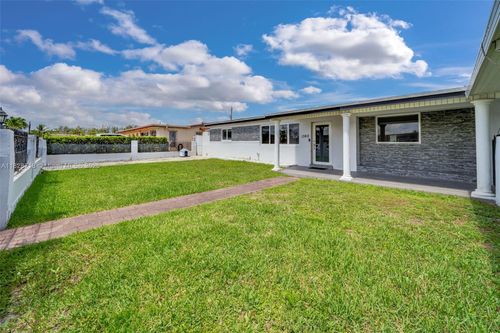 0-1360 W 4th Ln, Hialeah, FL, 33010-2925 | Card Image