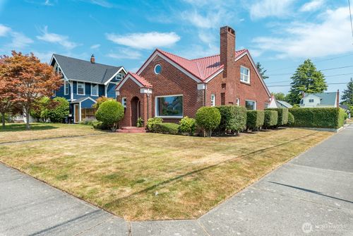 1831 Rucker Ave, Everett, WA, 98201-2213 | Card Image