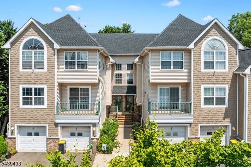 202 Rhoads Dr, Belle Mead, NJ, 08502-4112 | Card Image