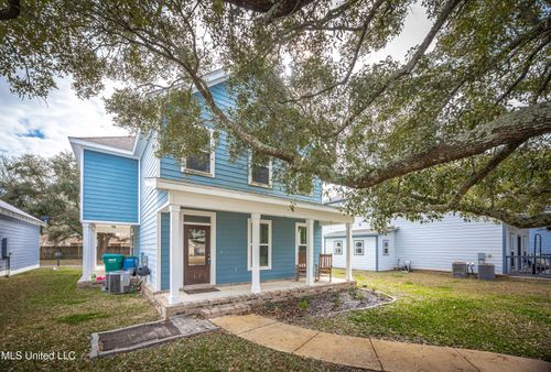 16 Sweetgrass Ln, Ocean Springs, MS, 39564-3455 | Card Image