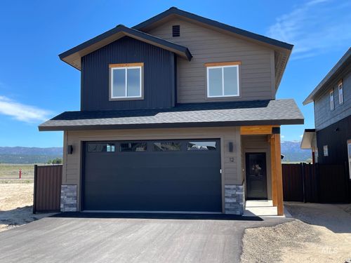 12 N Creek Way, Cascade, ID, 83611 | Card Image