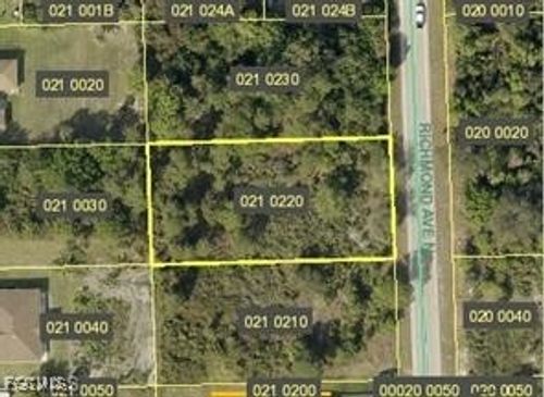 919 Richmond Ave N, Lehigh Acres, FL, 33972-2915 | Card Image
