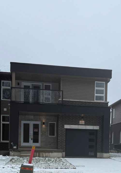 203 Av Wells, Ridgeway, ON, L0S1N0 | Card Image