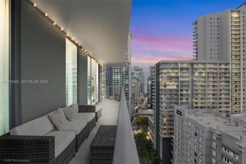 2306-s-79 Sw 12th St, Miami, FL, 33130-5201 | Card Image