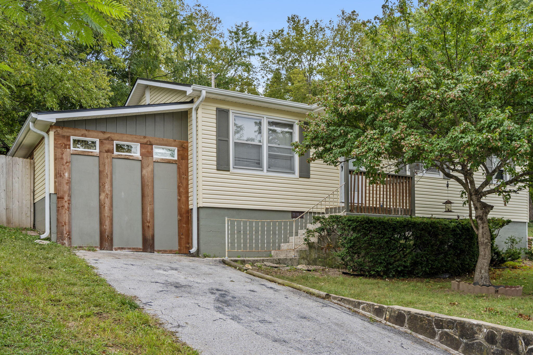 5th St, Ozark, MO 65721