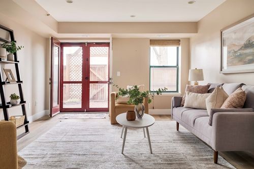 102-71 Fulkerson St., Cambridge, MA, 02141 | Card Image