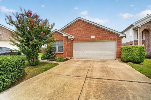 6520 Geneva Ln, Fort Worth, TX, 76131-1231 | Card Image