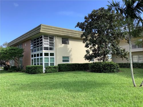apt-103-4 Vista Gardens Trl, Vero Beach, FL, 32962-1704 | Card Image