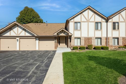 2bl-904 Surrey Drive, Schaumburg, IL, 60193 | Card Image