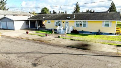 120 S 1st Street, House other with 3 bedrooms, 2 bathrooms and 6 parking in Elma WA | Image 1