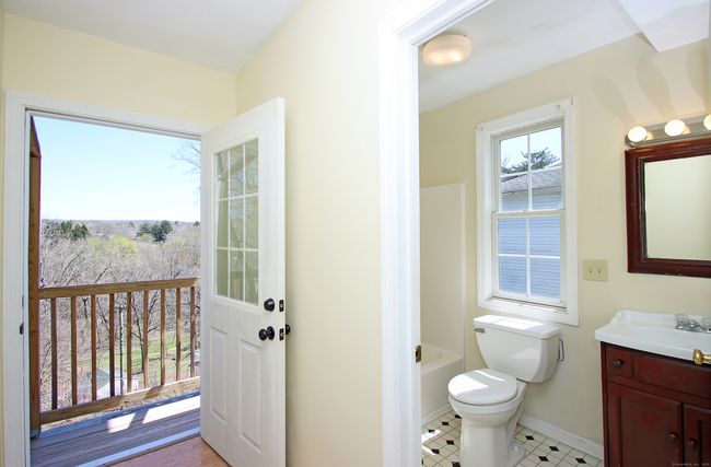 24 Burr Ave, Home with 6 bedrooms, 3 bathrooms and null parking in Middletown CT | Image 6