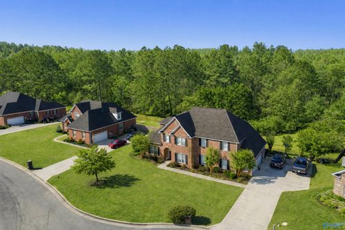 2820 Summerwind Dr Se, Decatur, AL, 35603-5121 | Card Image