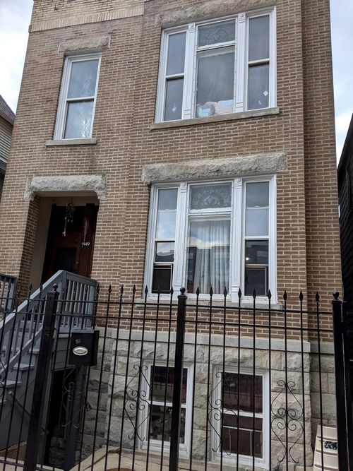 1949 Francisco Ave, Chicago, IL, 60647-3928 | Card Image
