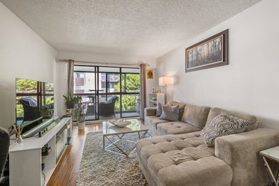 304 - 330 E 1st St, Condo with 2 bedrooms, 1 bathrooms and 1 parking in North Vancouver BC | Image 3