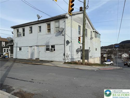 apt-c-81 Hunter St, Tamaqua, PA, 18252-1912 | Card Image