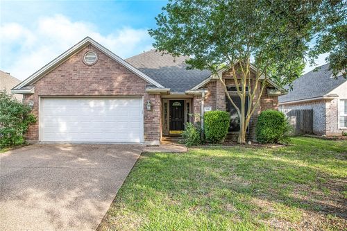 208 Bernburg Ct, College Station, TX, 77845-3949 | Card Image