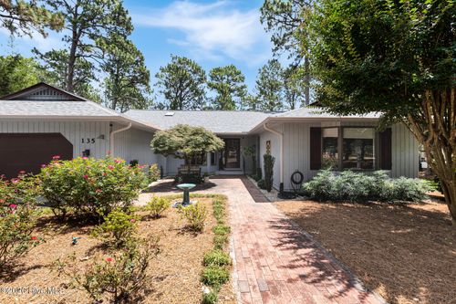 135 Devonshire Avenue W, West End, NC, 27376 | Card Image