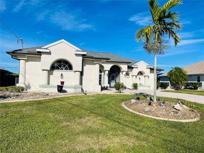 8 Sportsman Terrace, House other with 3 bedrooms, 2 bathrooms and null parking in Rotonda West FL | Image 1