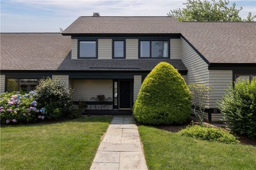 2 Martingale Ln, Narragansett, RI, 02882-4223 | Card Image